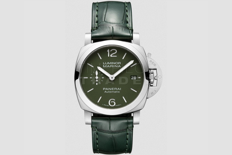 Panerai Luminor Quaranta Verde Militare PAM1304 Timepiece